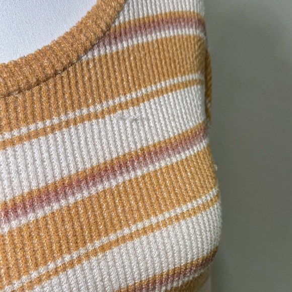 American Eagle Striped Mustard and White Women's Slouchy Waffle Top - Picture 4 of 8